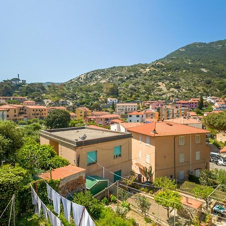 Albergo Meublé Da Ruggero Giglio Porto Esterno foto