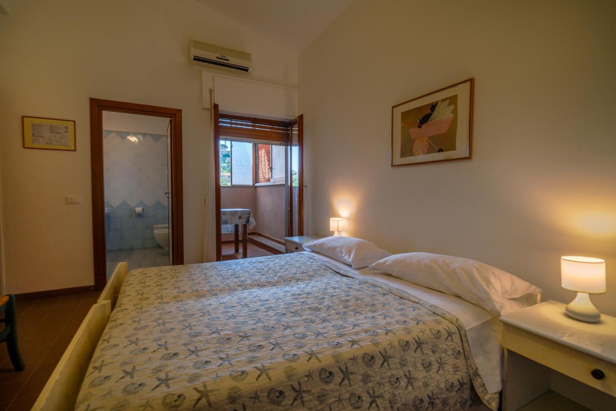 Albergo Meublé Da Ruggero Giglio Porto Esterno foto