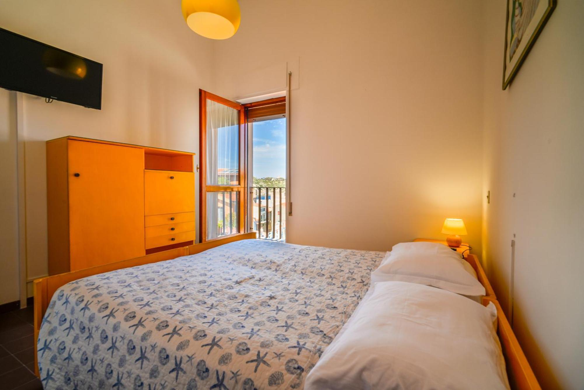 Albergo Meublé Da Ruggero Giglio Porto Esterno foto