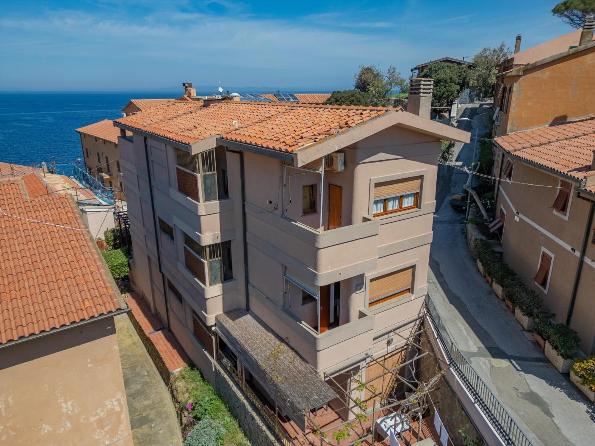 Albergo Meublé Da Ruggero Giglio Porto Esterno foto