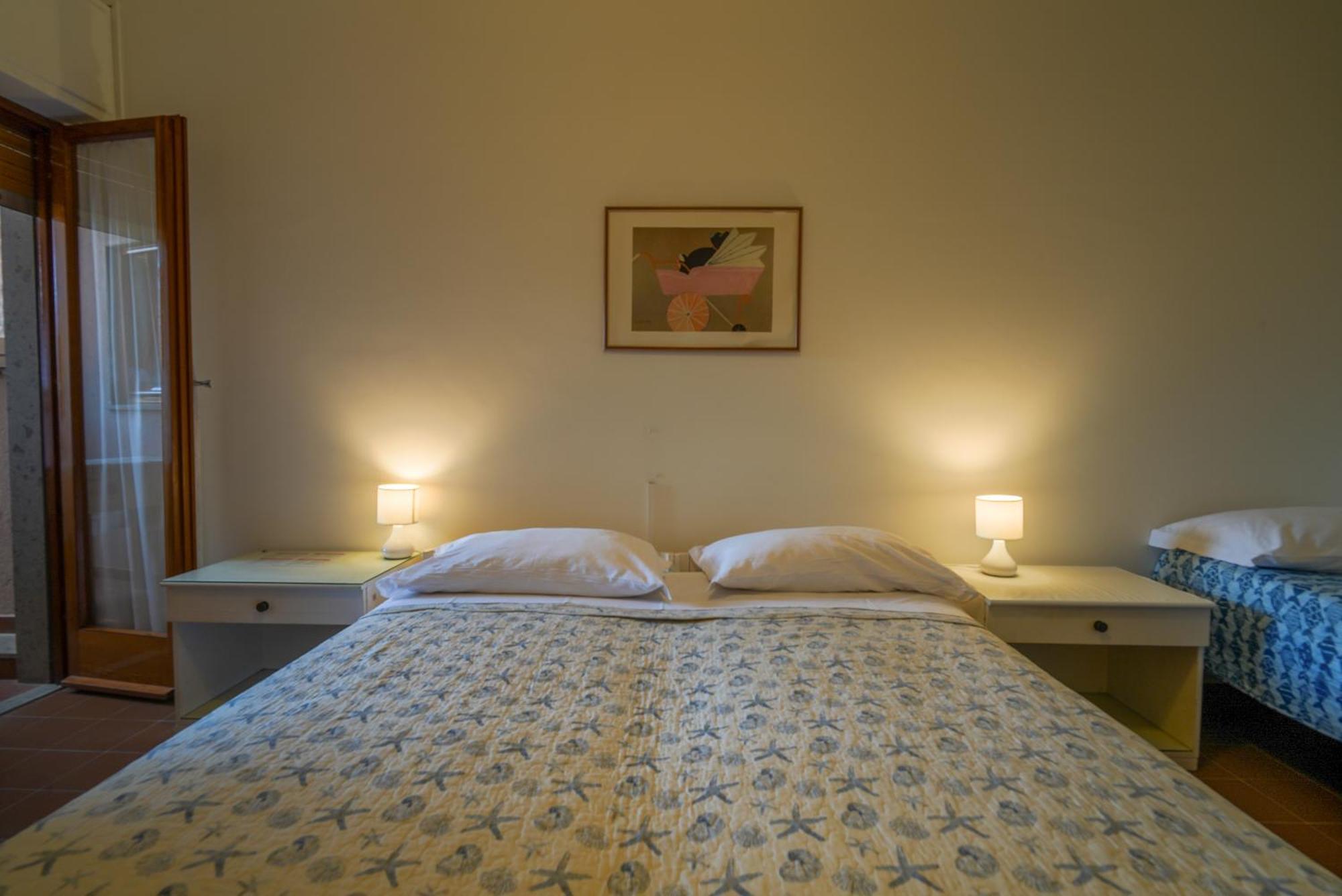 Albergo Meublé Da Ruggero Giglio Porto Esterno foto